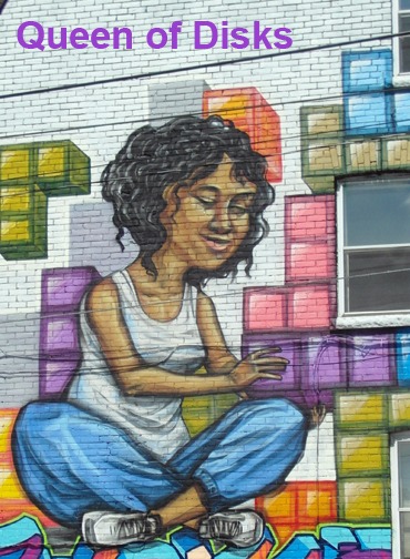Queen of Disks - Toronto Graffiti Tarot